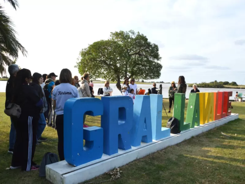 General Lavalle comenzó su verano llevando a cabo actividades de avistaje de aves.
