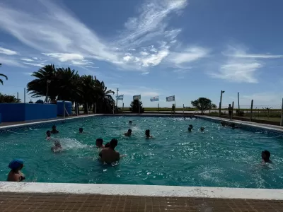 Aquagym y nataci&oacute;n en la pileta municipal