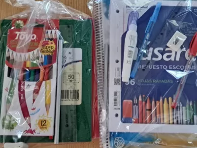 El gobierno municipal hizo entrega de útiles escolares